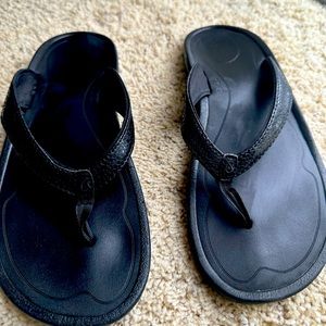 Olukai sandals